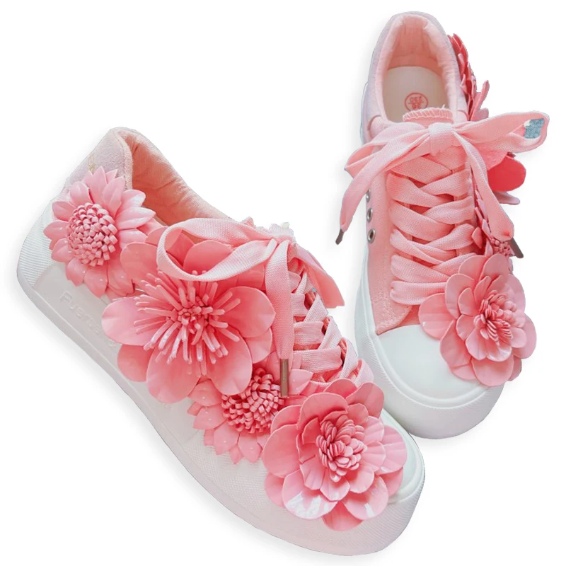 Women's Handmade Flower Casual All-match Flat Sneakers Round Skateboard Trend Canvas Shoes 35-40 Thick Sole White Pink